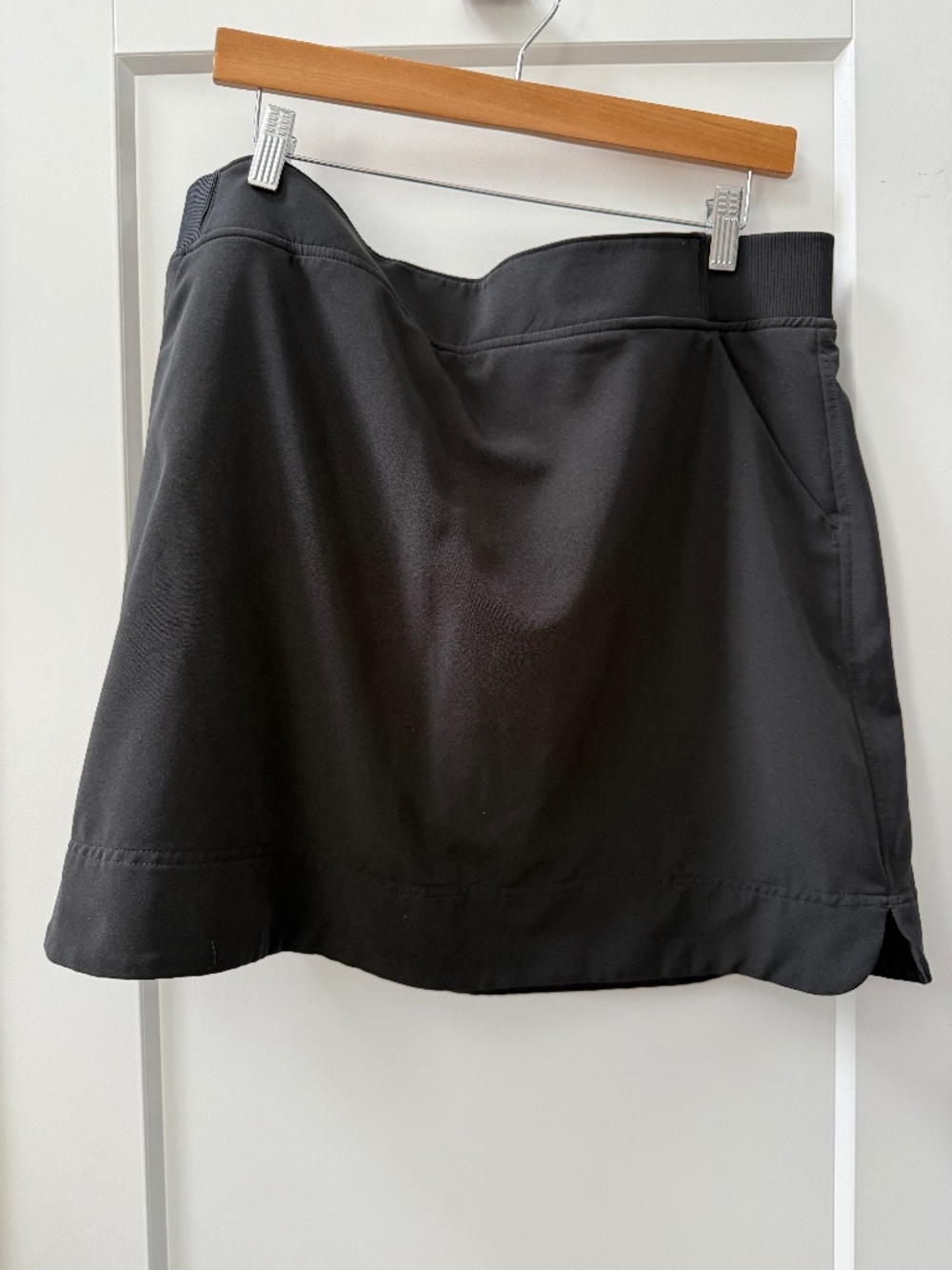 Women's High Rise Mini Stretch pull on skirt